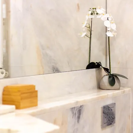 Apartment Myo Design House By Lovelystay Porto