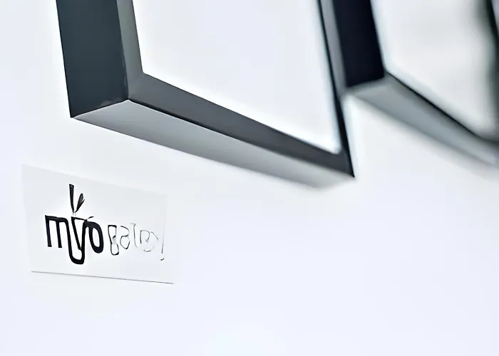 Myo Design House By Lovelystay Apartman *