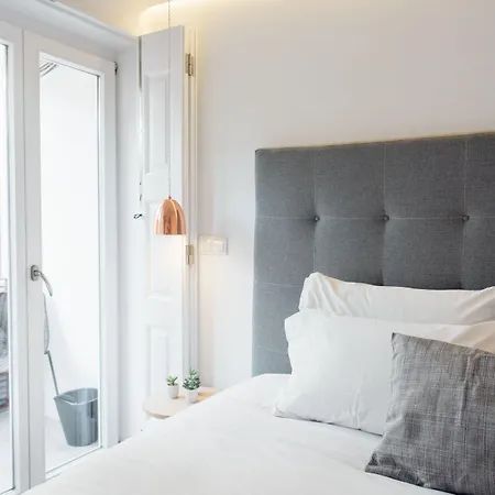 Apartment Myo Design House *