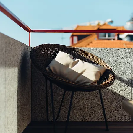 Apartment Myo Design House *