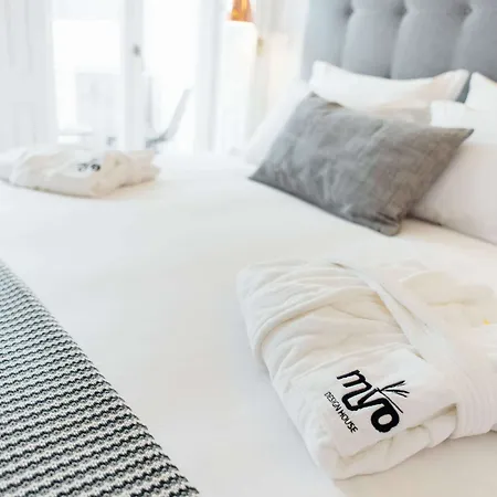 Myo Design House